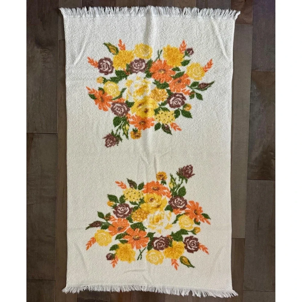 Vintage Pennys Fringe Decorator Collection Floral Bath Towel Yellow Orange